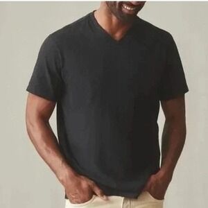 American Giant Mens V Neck T Shirt Black Size Medium Made in USA Cotton